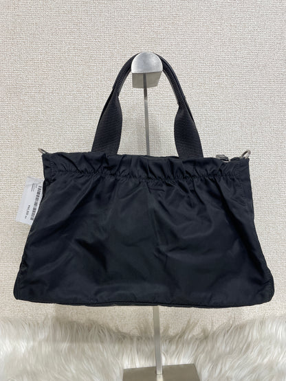 Prada Black Tote Bags A-19699