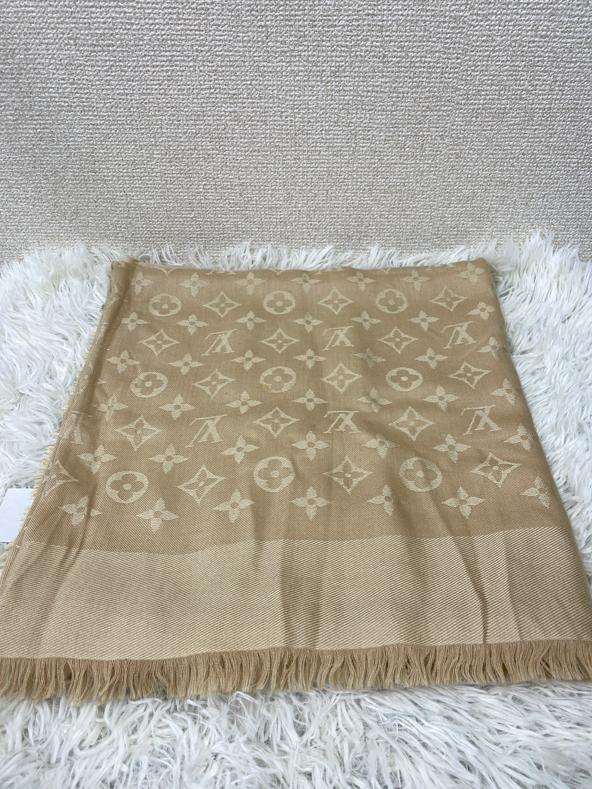 Louis Vuitton Beige Scarves A-19741