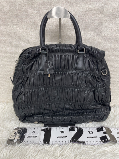 Prada Black Handle Bags A-19768