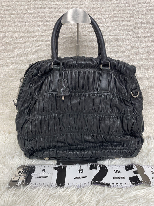 Prada Black Handle Bags A-19768