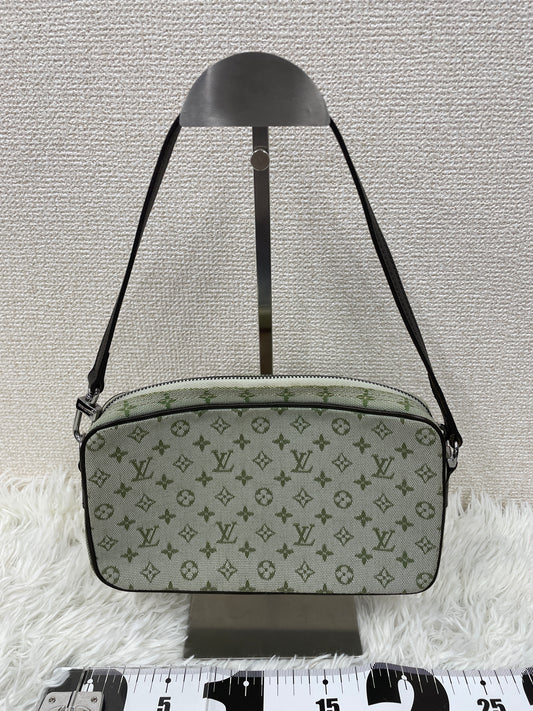 Louis Vuitton Green Pouches A-19774