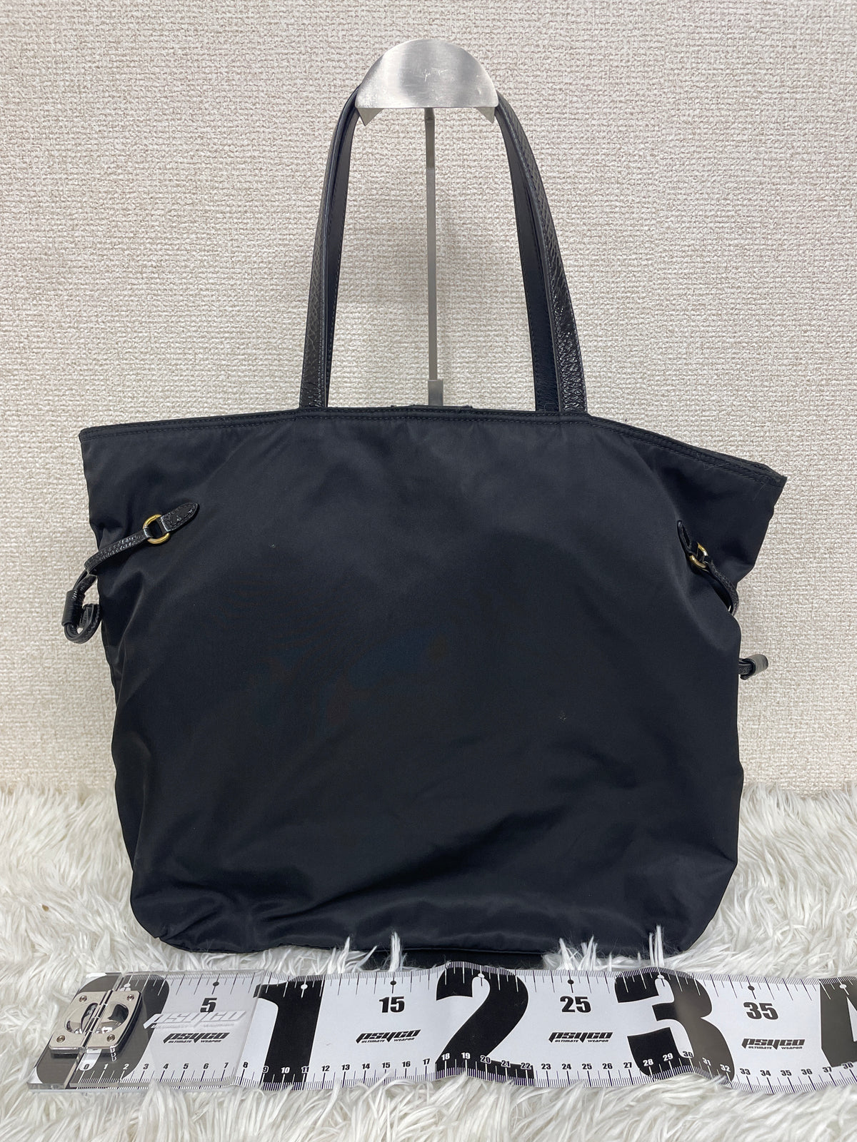 Prada Black Handle Bags A-19780