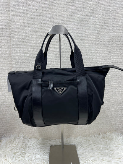 Prada Black Tote Bags A-19797