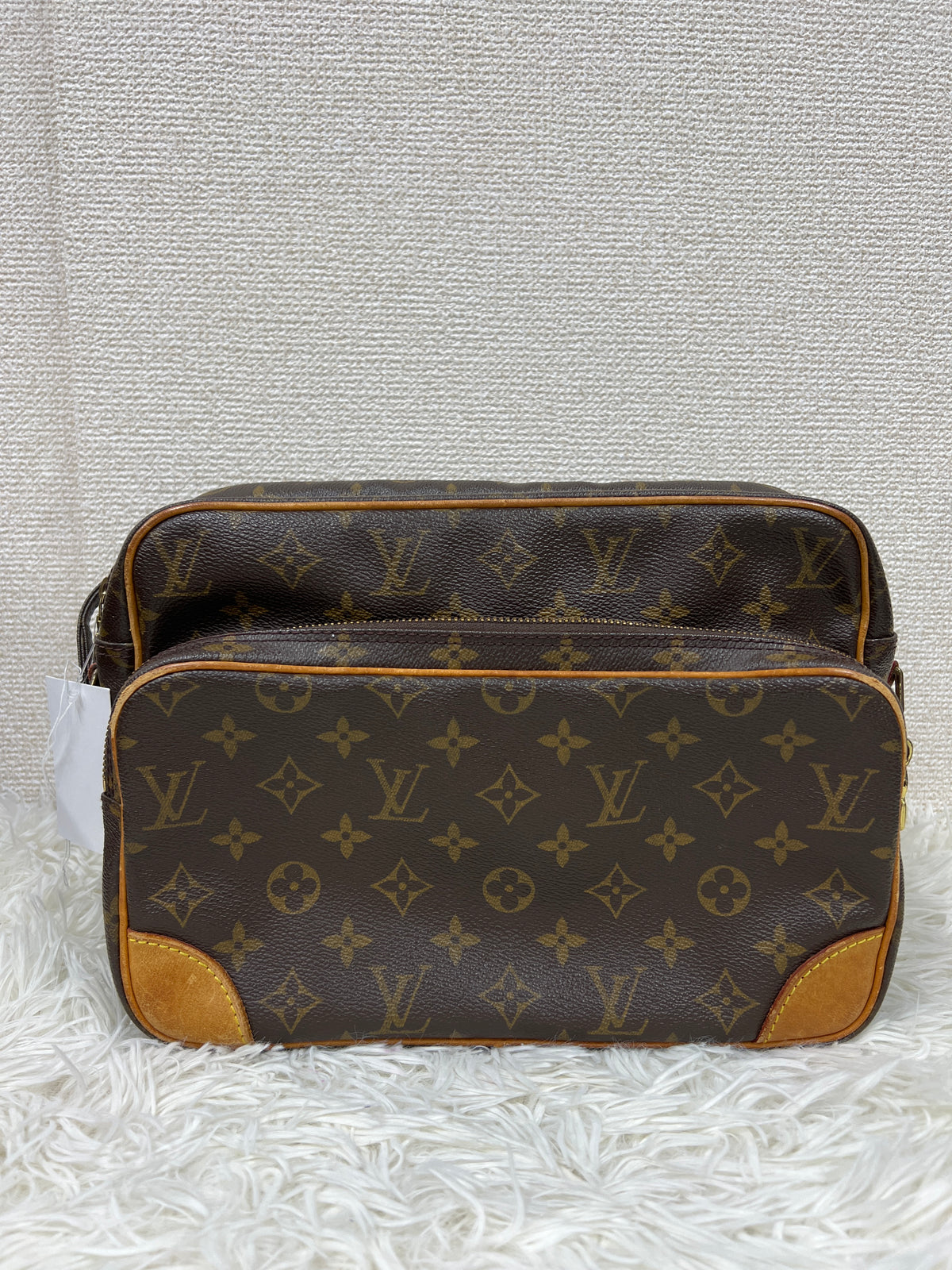 Louis Vuitton Shoulder Bags A-19806