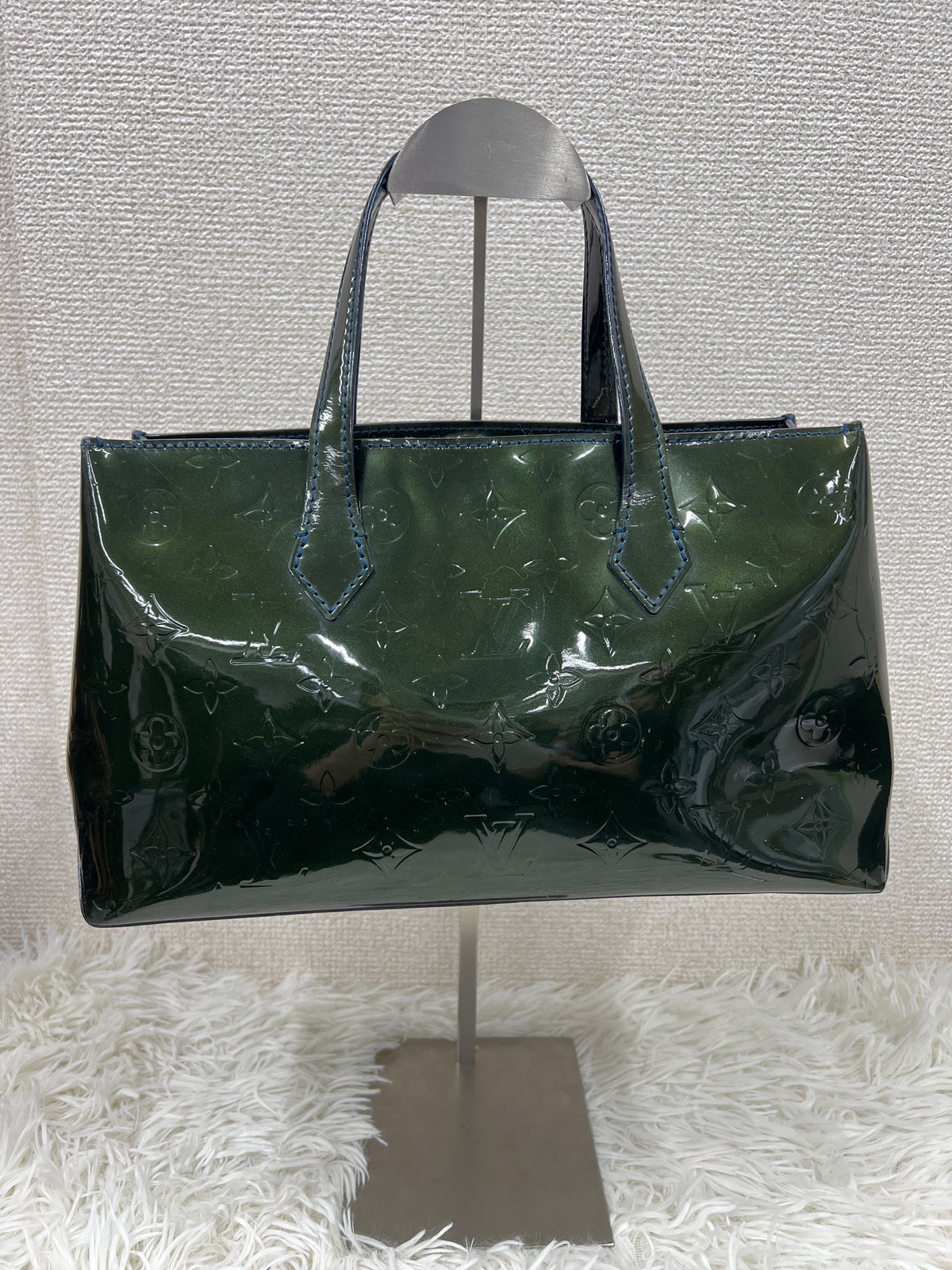 Louis Vuitton Shoulder Bags A-19822