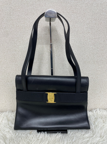 Ferragamo Black Handle Bags A-19828