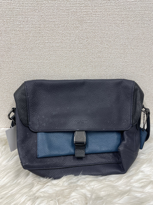 Coach Black Shoulder Bags A-19908