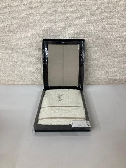 Saint Laurent White Small goods A-19918