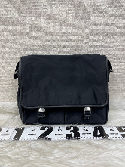 Prada Black Shoulder Bags A-19995