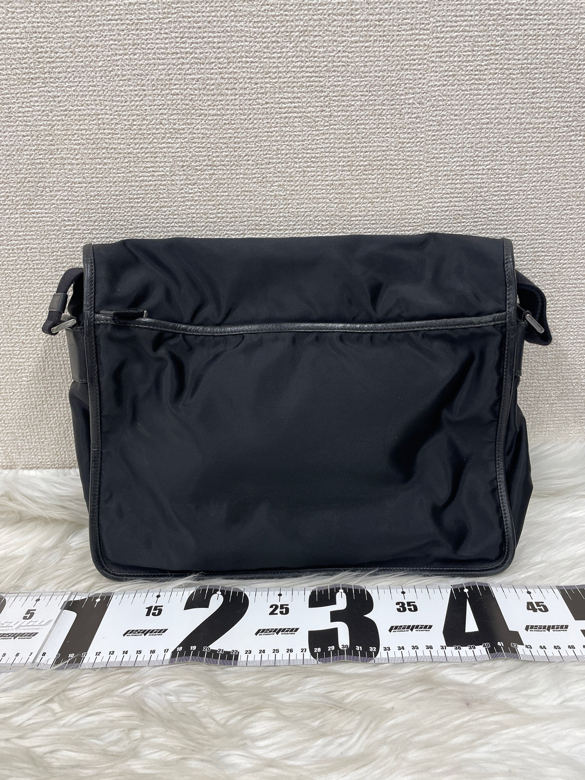 Prada Black Shoulder Bags A-19995