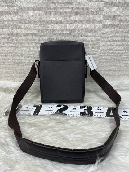 Louis Vuitton Brown Shoulder Bags A-19996