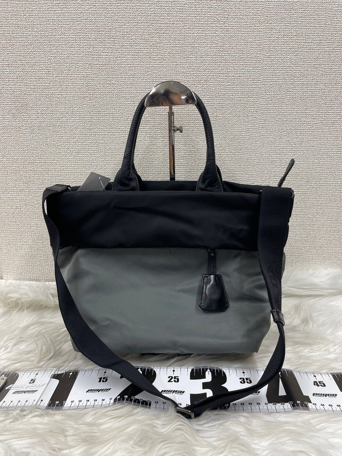 Prada Black Handle Bags A-20118