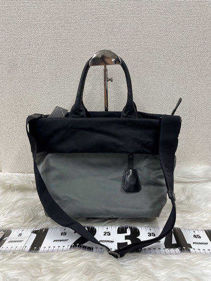 Prada Black Handle Bags A-20118