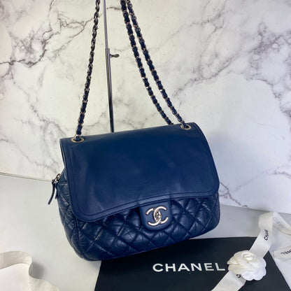 Chanel A-7536