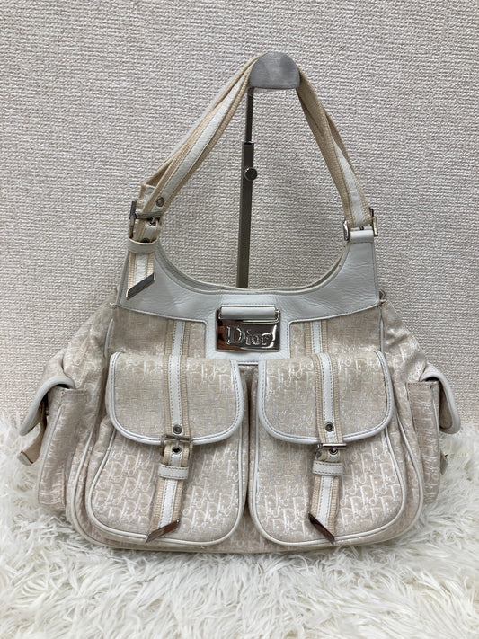 Beige B-17522