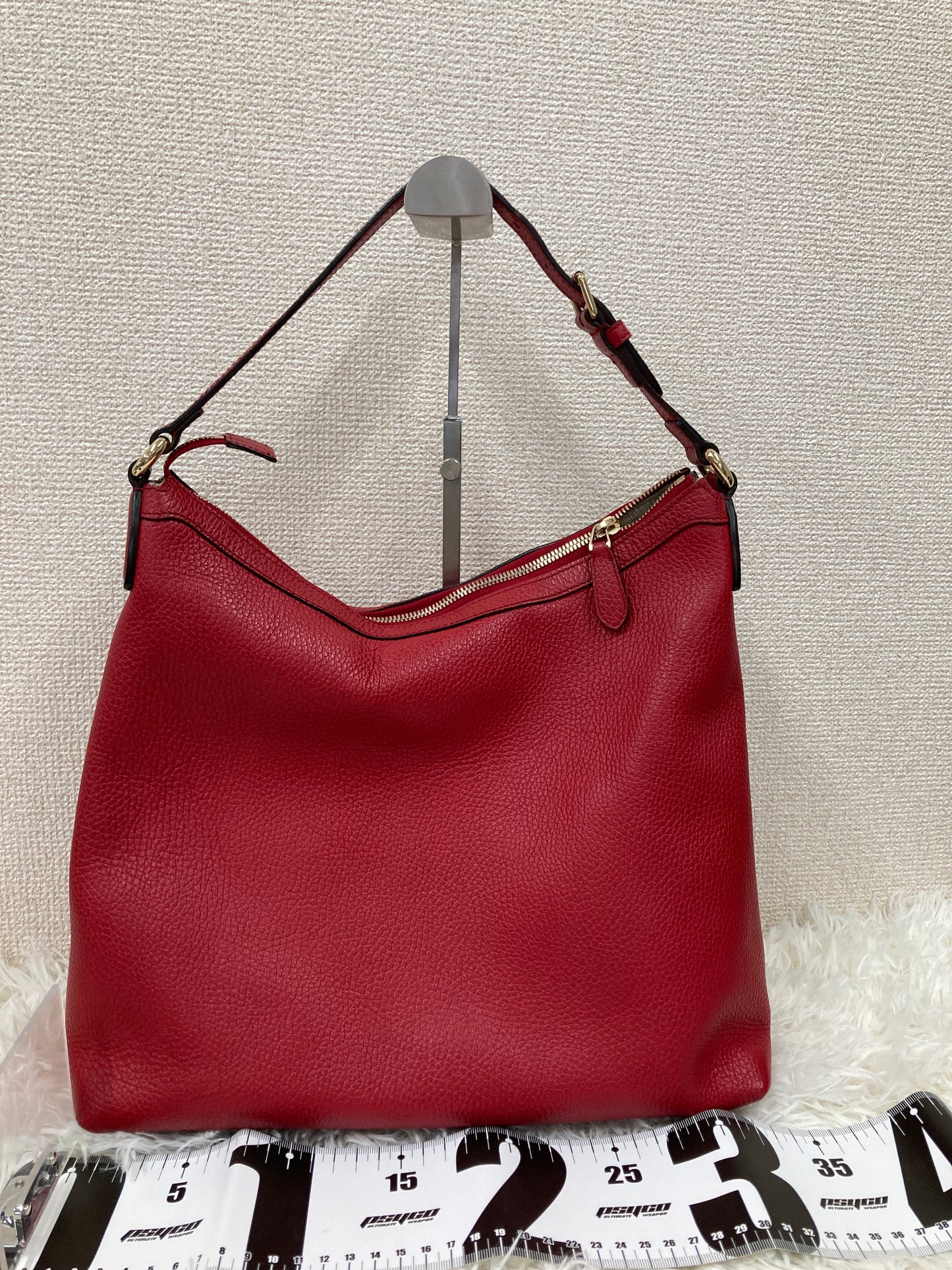 Red B-17524