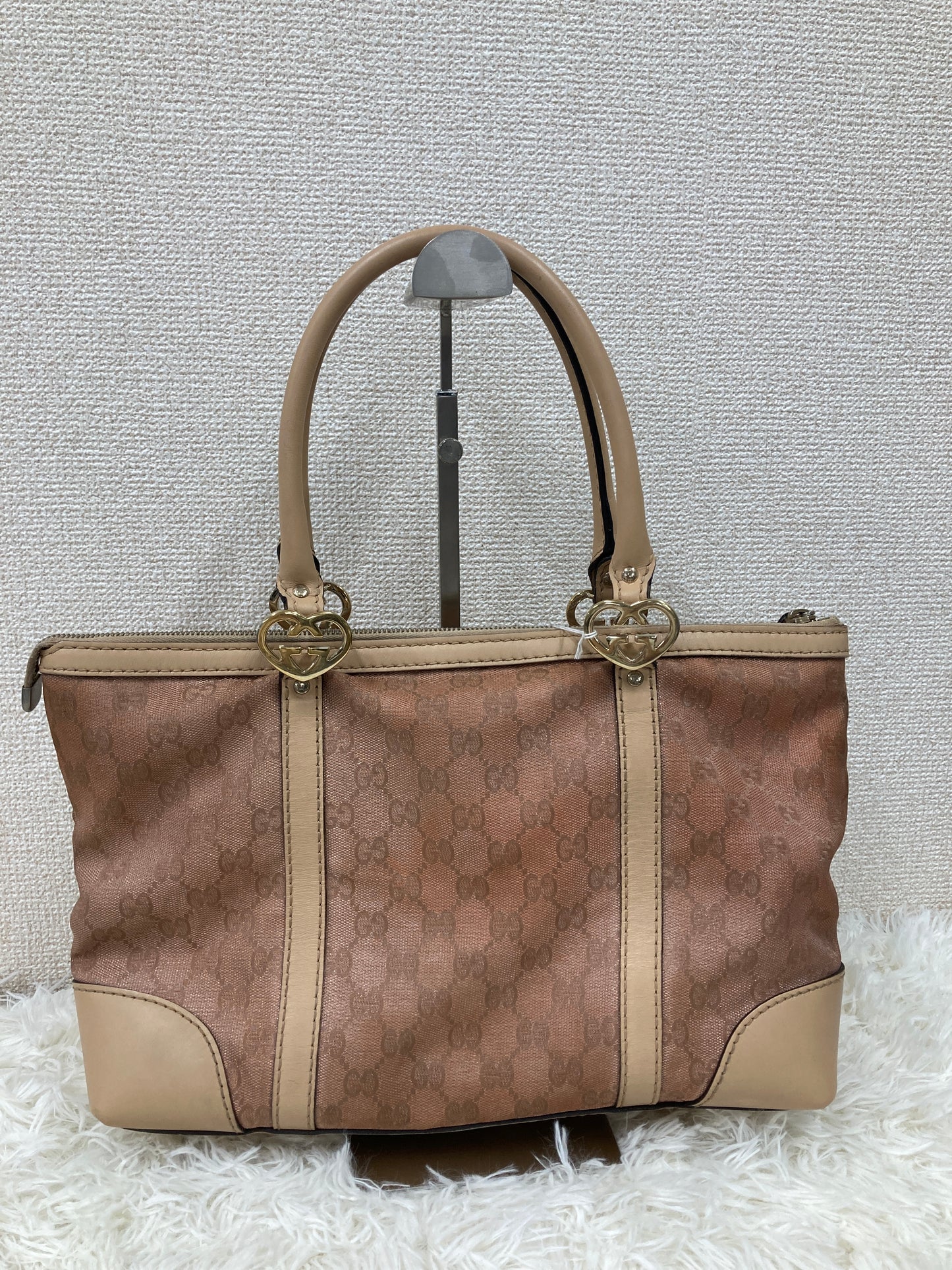 Pink B-17526