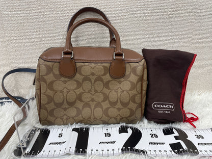Coach Multicolor Shoulder Bags B-19235