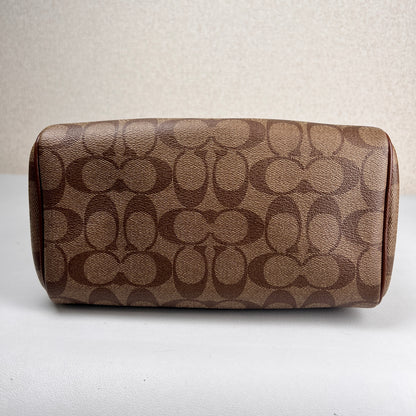 Coach Multicolor Shoulder Bags B-19235