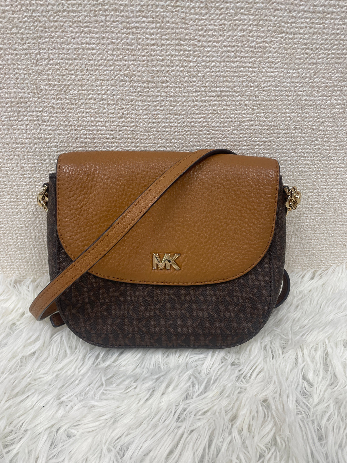 Other Brown Shoulder Bags B-19237
