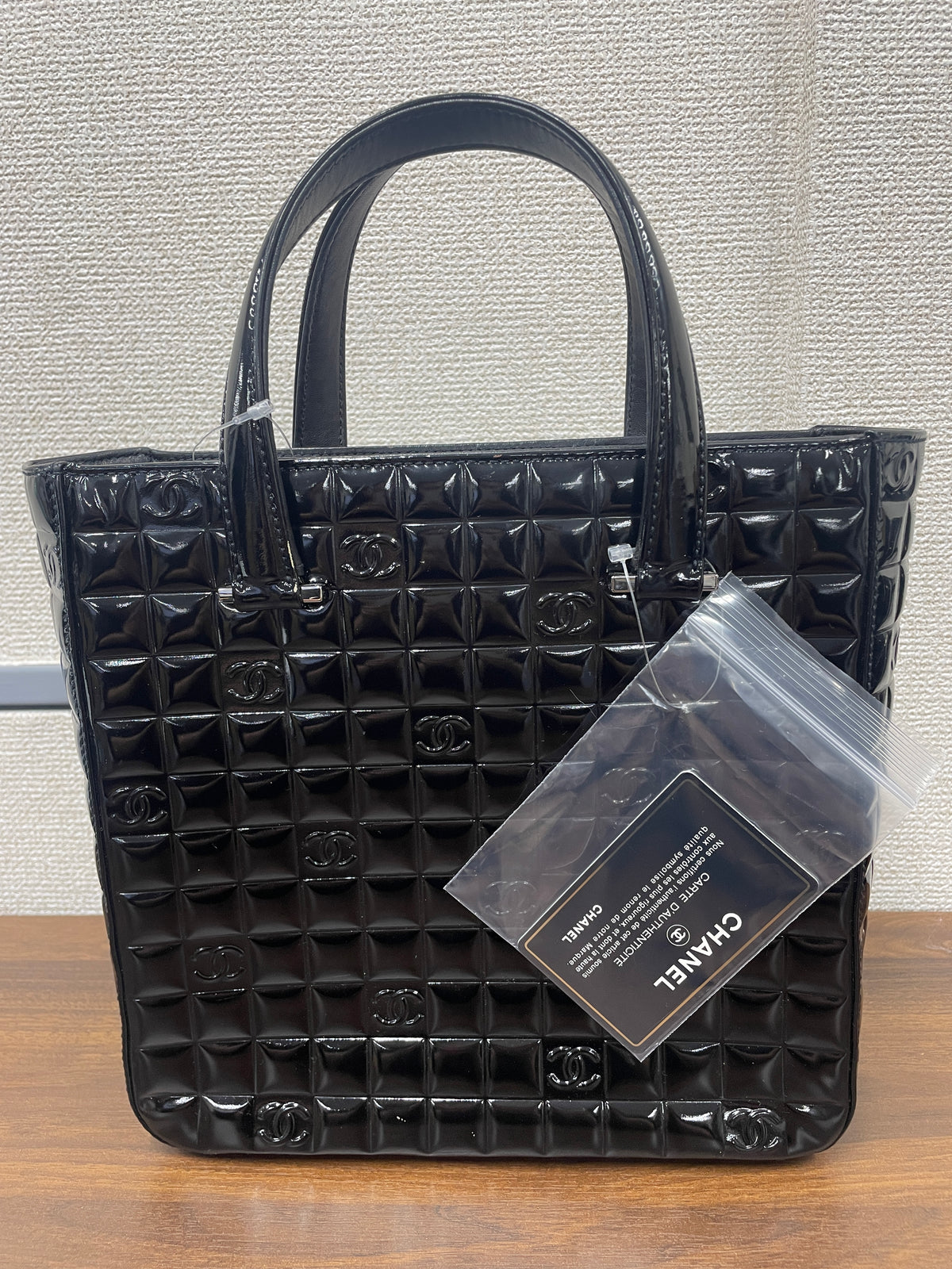 Chanel Black Tote Bags A-17817