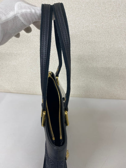 Louis Vuitton Navy Shoulder Bags A-17787