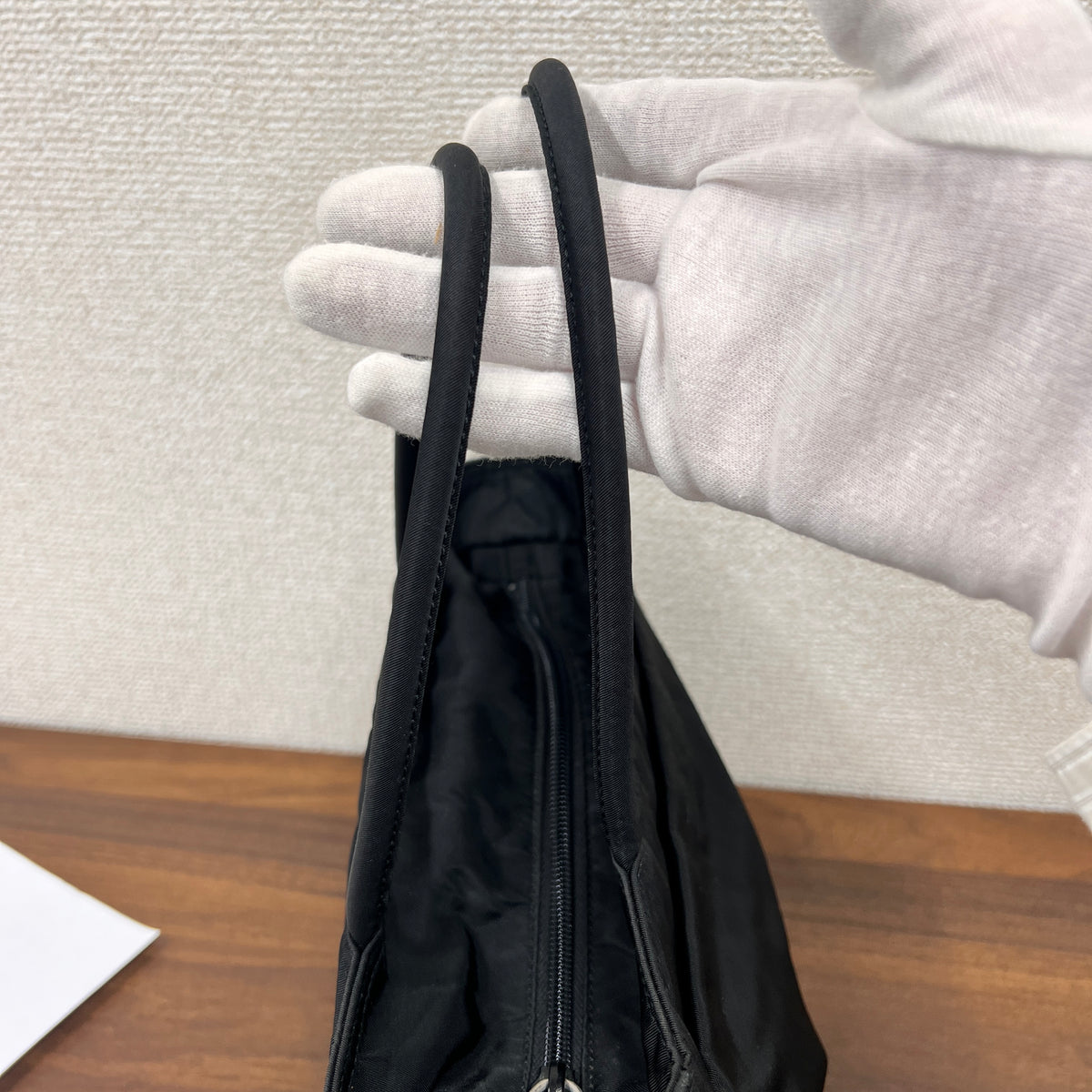 Prada Black Handle Bags A-16670