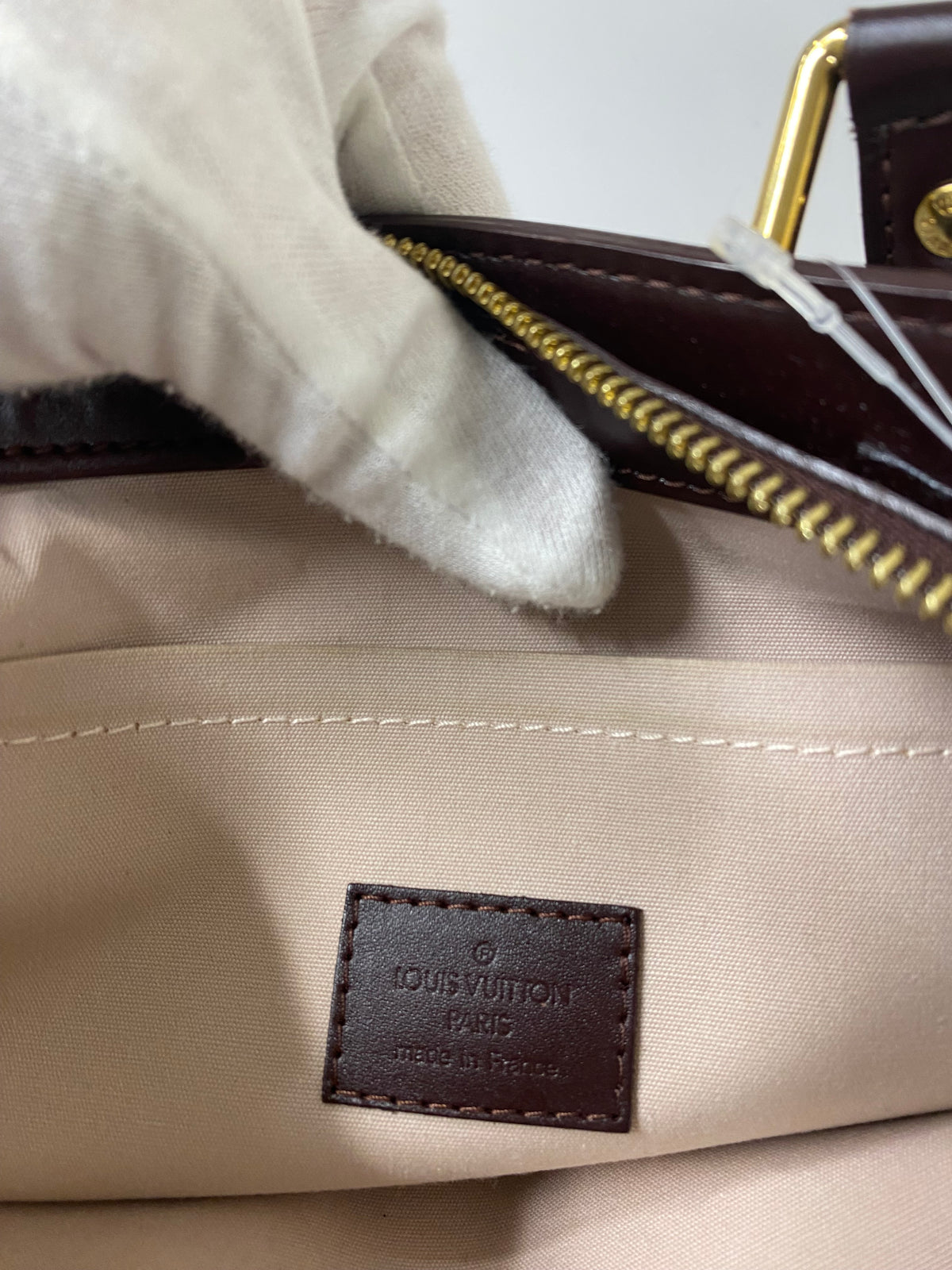 Louis Vuitton Pink Shoulder Bags A-17820