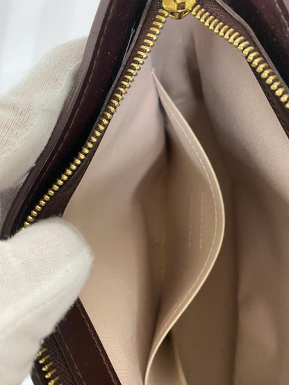 Louis Vuitton Pink Shoulder Bags A-17820