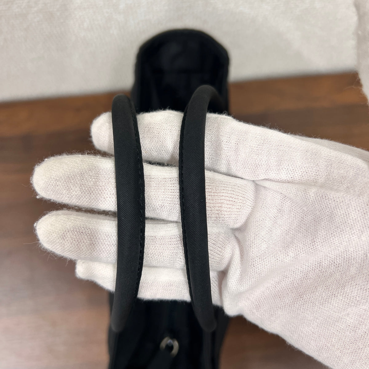 Prada Black Handle Bags A-16670