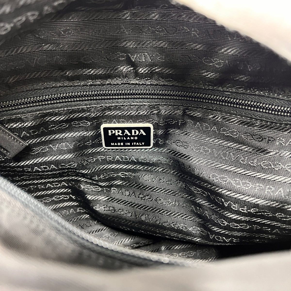 Prada Black Handle Bags A-17035