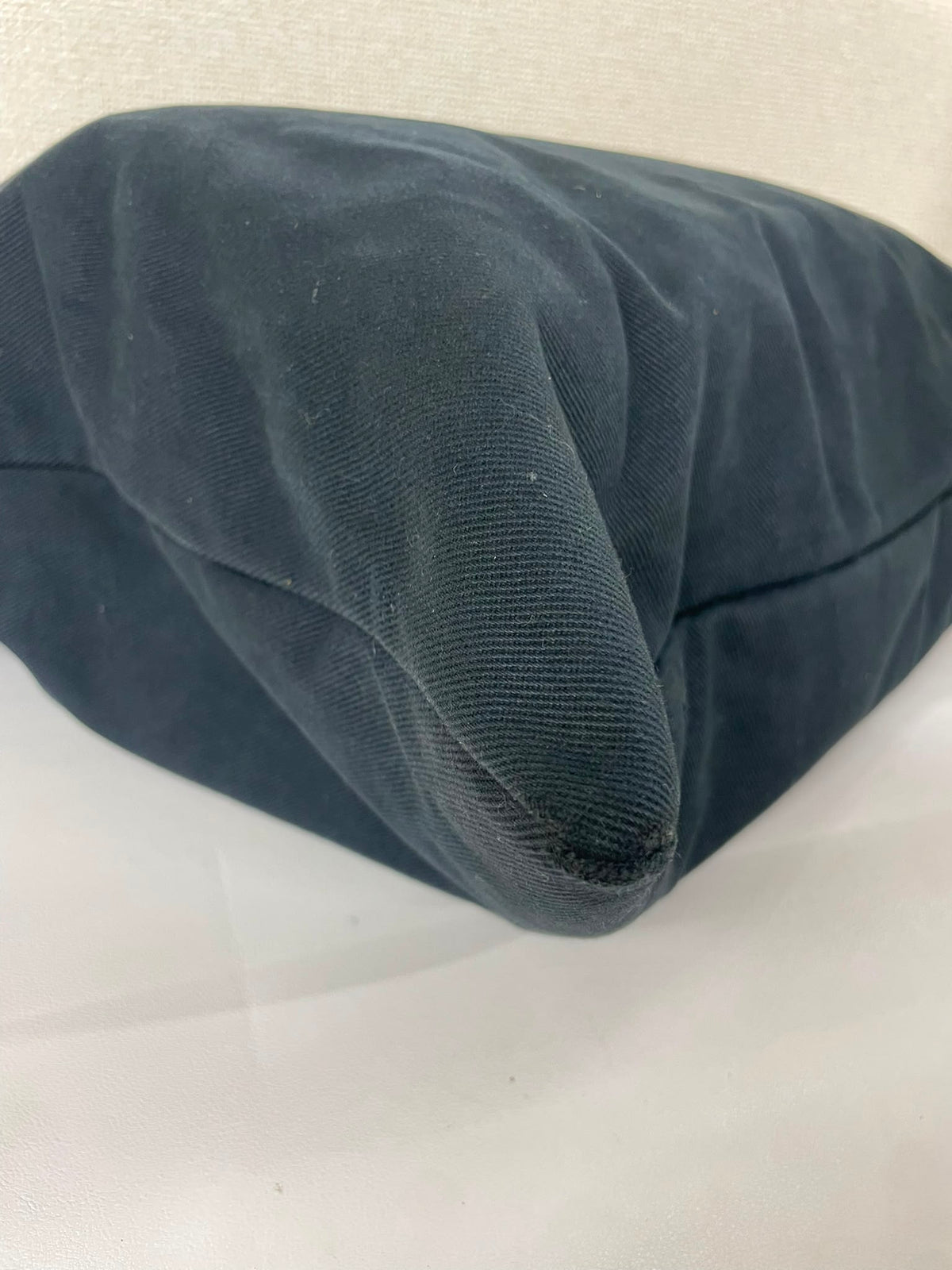 Saint Laurent Black Tote Bags A-16454